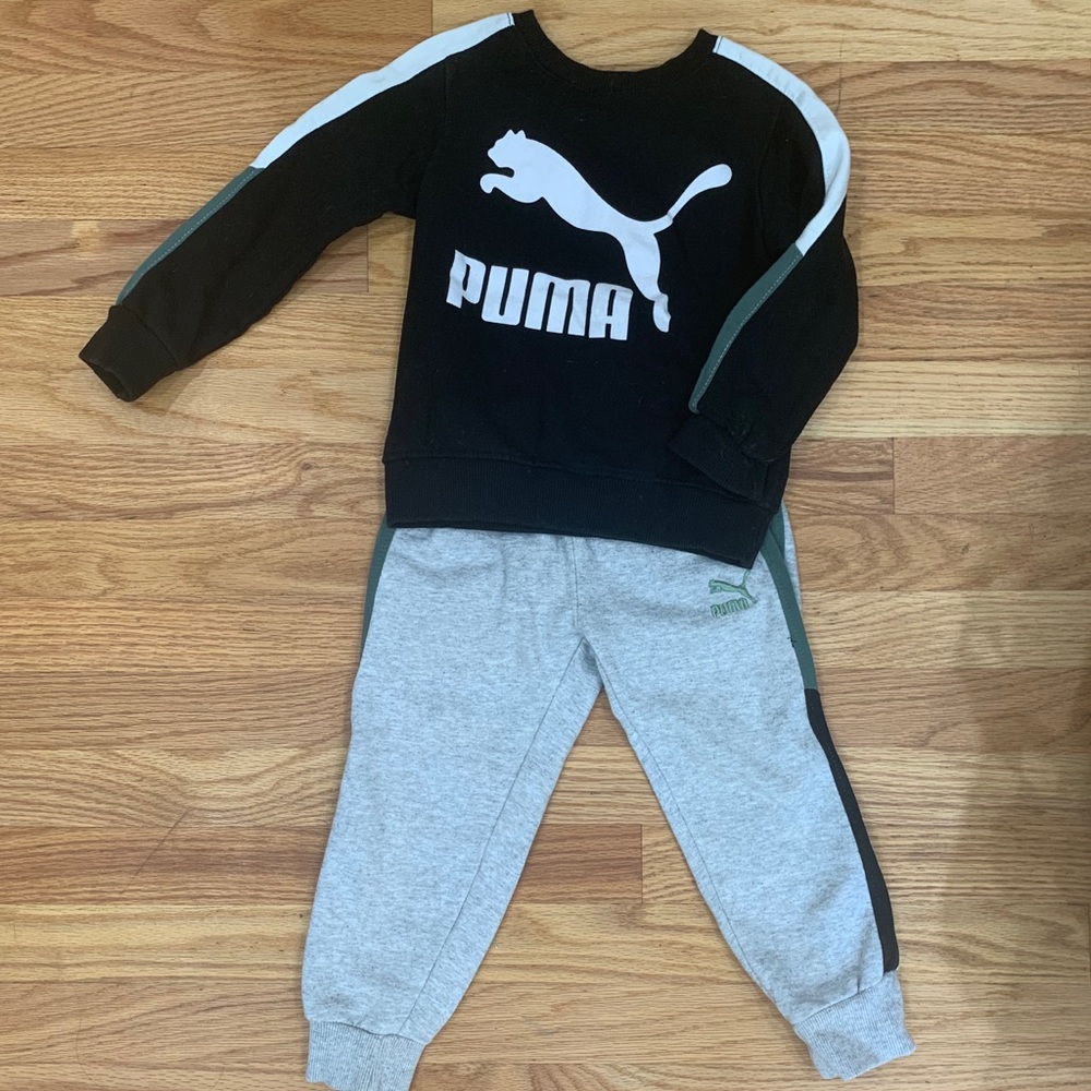 PUMA SWEATS